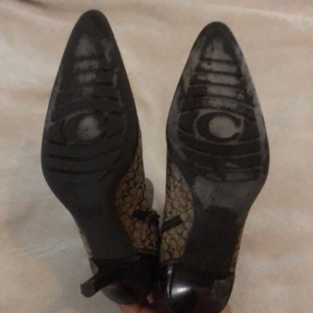 Boots - Picture 3 of 8
